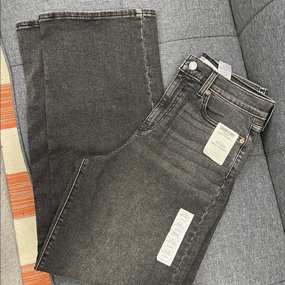 NWT Gray Black Wash High rise Loose Straight Denim size 6